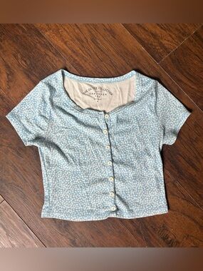 Aeropostale Light Blue Floral Button-Front Crop Top